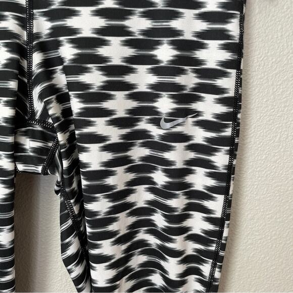 Nike Dri-Fit Relay Running Athletic Leggings | M - Picture 4 of 7